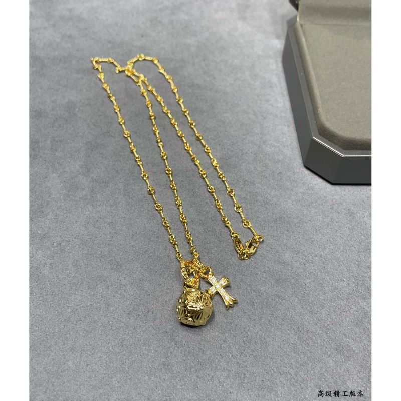 Ch**me He**ts necklaces